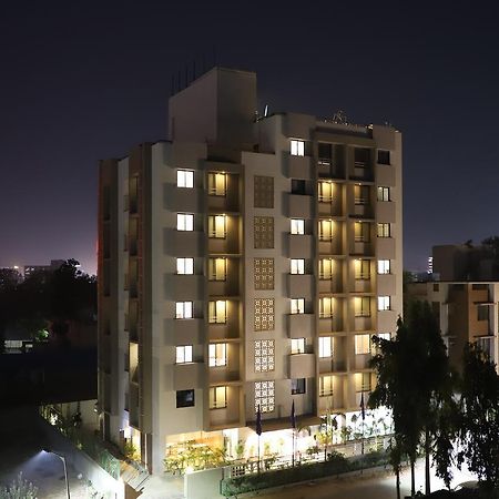 Hotel Ebony Residency Ahmedabad Exterior foto