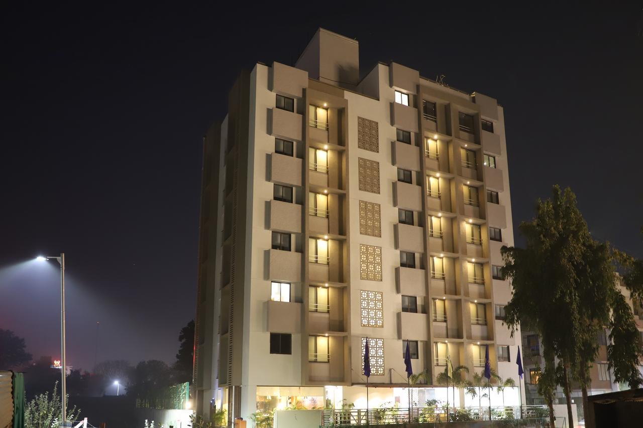 Hotel Ebony Residency Ahmedabad Exterior foto